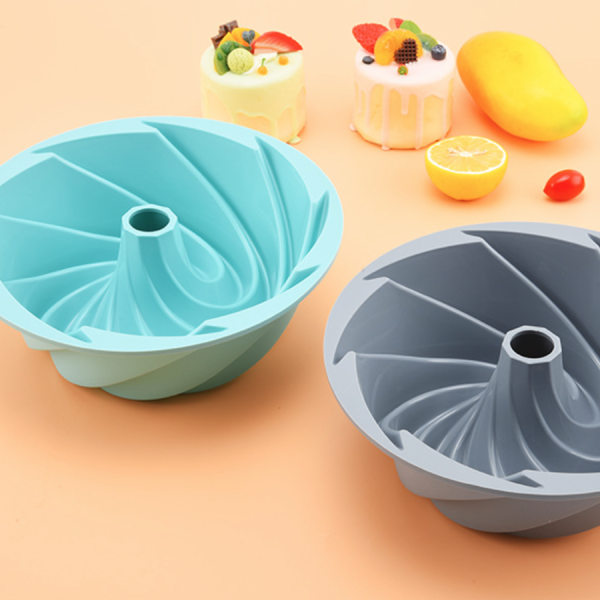 silicone Bundt cake molds - Image 5