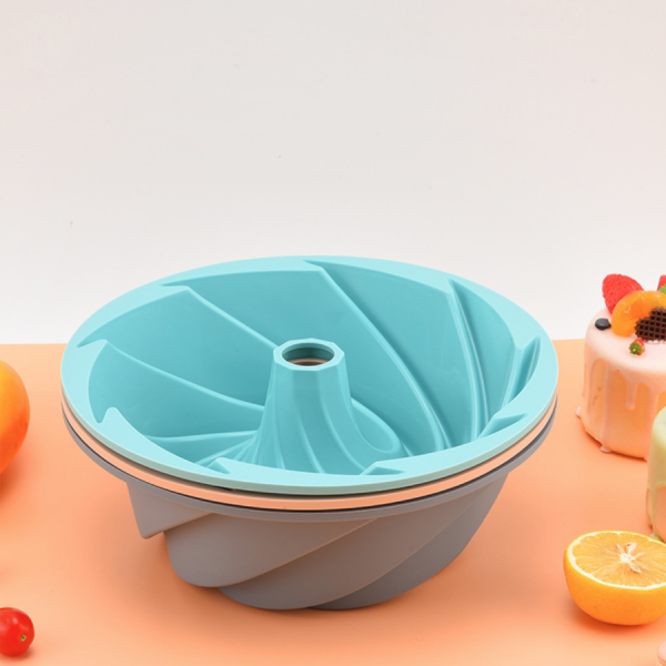 silicone Bundt cake molds - Image 2